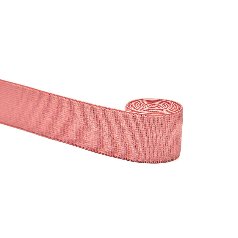 Spalvingos kelnės su 3 cm storio juosmeniu, tampria juostele su šukuota juostele ir tampria juostele ties sijonu