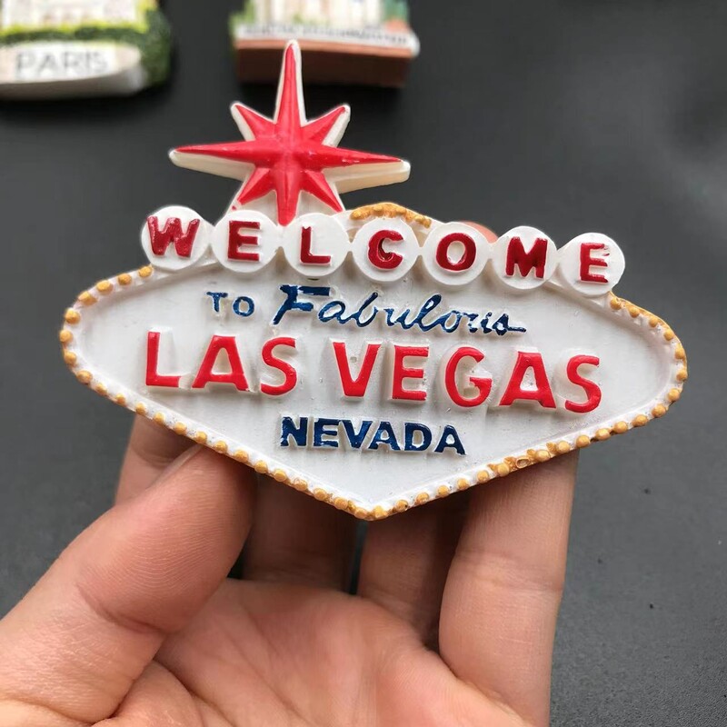 JAV Vašingtonas Vokietija Noišvanšteino pilis Prancūzija Italija Sirija Gegutės laikrodis Magnetinis dervos šaldytuvo magnetas