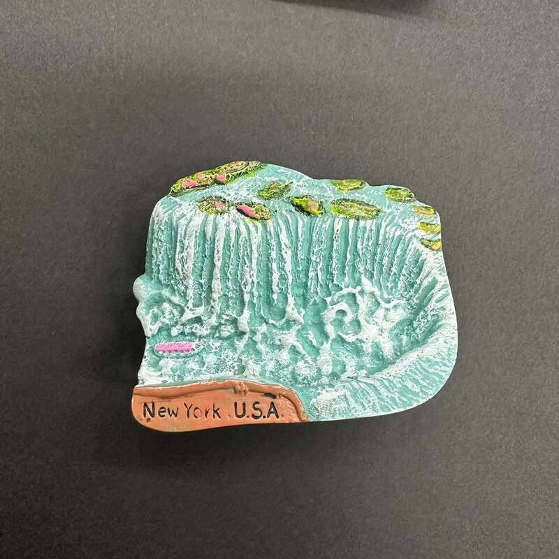 JAV Vašingtonas Vokietija Noišvanšteino pilis Prancūzija Italija Sirija Gegutės laikrodis Magnetinis dervos šaldytuvo magnetas