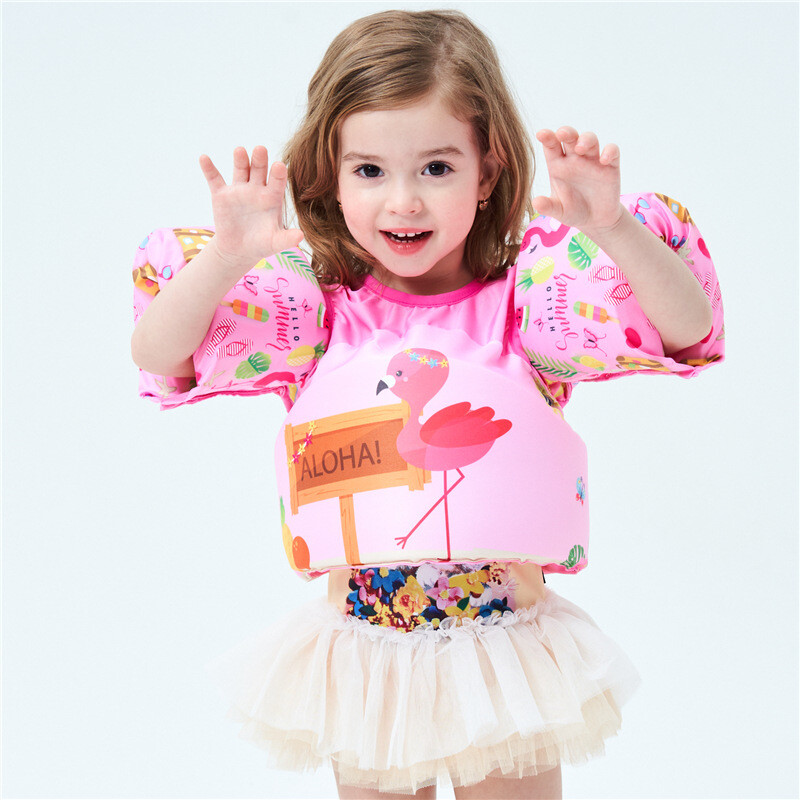 Tarpvalstybinė animacinė vaikų gelbėjimosi liemenė, plūdrumo liemenė, mielas kūdikis, vandenyje plūduriuojantys drabužiai, plaukimo ranka, putplasčio gelbėjimosi ratas