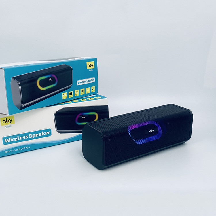 Belaidė „Bluetooth“ kolonėlė su ilgu strypu, šauniomis spalvingomis lemputėmis, namų plokštė, radijas, kompiuteris, stalinis kompiuteris, žemųjų dažnių garsiakalbis, garso aparatūra