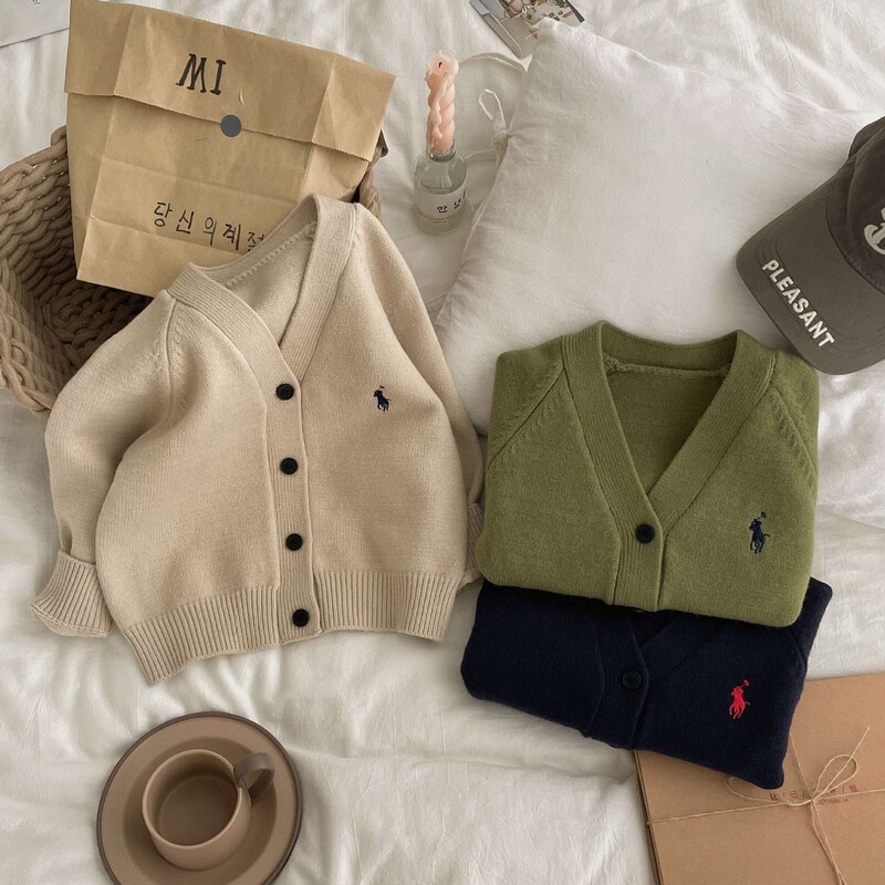 Ben Shushu pavasario ir rudens naujas korėjietiškas ponių siuvinėjimo V formos iškirptės megztinis berniukams ir mergaitėms kasdienis megztinis, universalus švarkelis ir megztinis