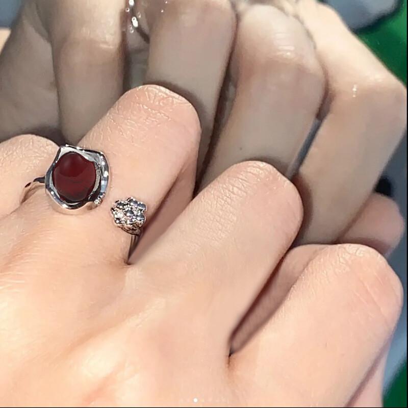 Žiedai, retro stiliaus mėnulio akmens žiedas, nišinio dizaino, lengvas, prabangus, aukštos klasės, atviras, reguliuojamo dydžio žiedas ant smiliaus, papuošalai