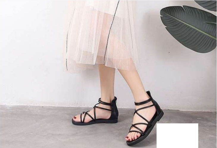 Romiešu sandales, sieviešu vasaras kurpes, universālas, plakanas, studentu, 2025. gads, jauna korejiešu pludmales apavu versija ar siksniņu un feju