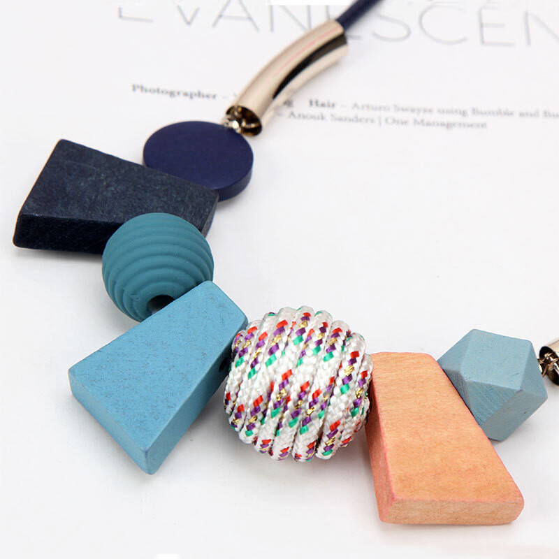 Korejiešu stila jauna pārspīlēta dekoratīva kaklarota ar īsu atslēgas kaula ķēdīti, sieviešu modes kulons, svārku aksesuāri, džempera ķēdītes rotaslietu tendence