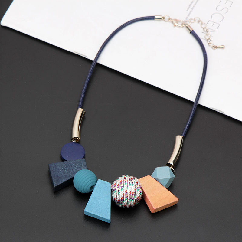 Korejiešu stila jauna pārspīlēta dekoratīva kaklarota ar īsu atslēgas kaula ķēdīti, sieviešu modes kulons, svārku aksesuāri, džempera ķēdītes rotaslietu tendence