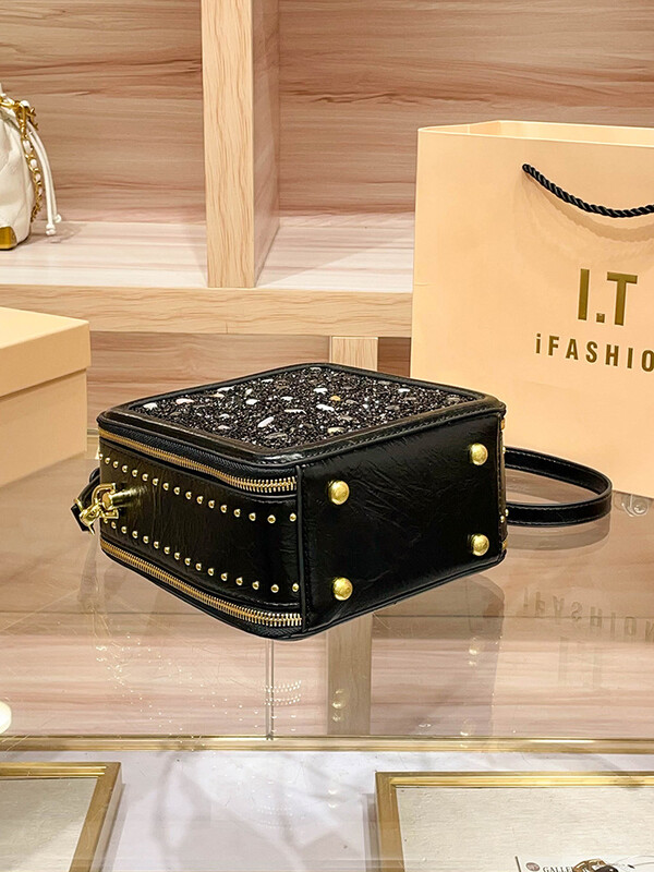 Дамска чанта Box, нов стил 2025, Yuhua Stone Heavy Industry, модна нишова темпераментна, висок клас, ръчна чанта през рамо, малка чанта през рамо