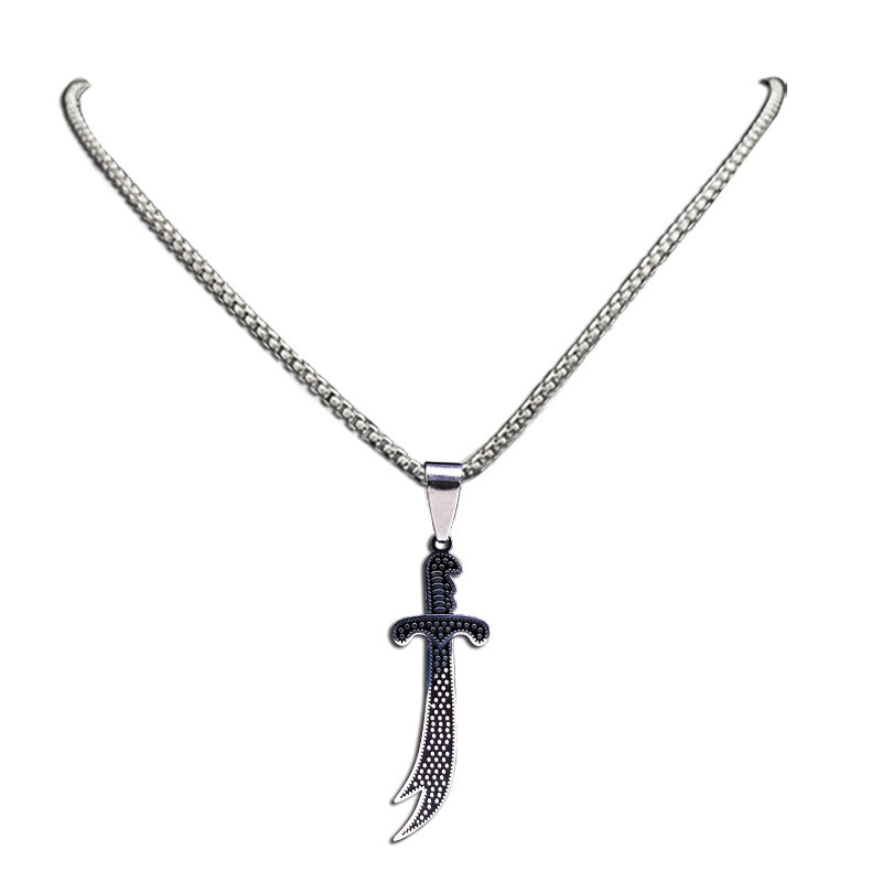 Nove ogrlice s Alijevim mačem u retro arapskom stilu s privjeskom i nakitom, reljefne u obliku šupljeg uzorka