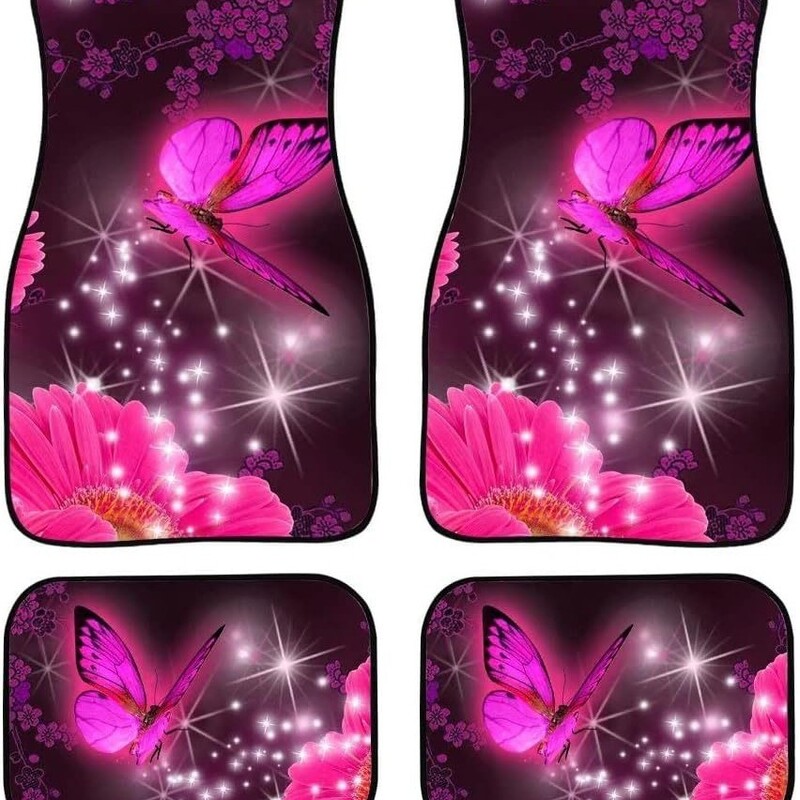 Nauji amerikietiško stiliaus automobilių kilimėliai, lengvai valomi, krištolo aksomo dekoratyviniai kilimėliai, parduodami „Amazon“ parduotuvėje, su siuntimo etiketėmis