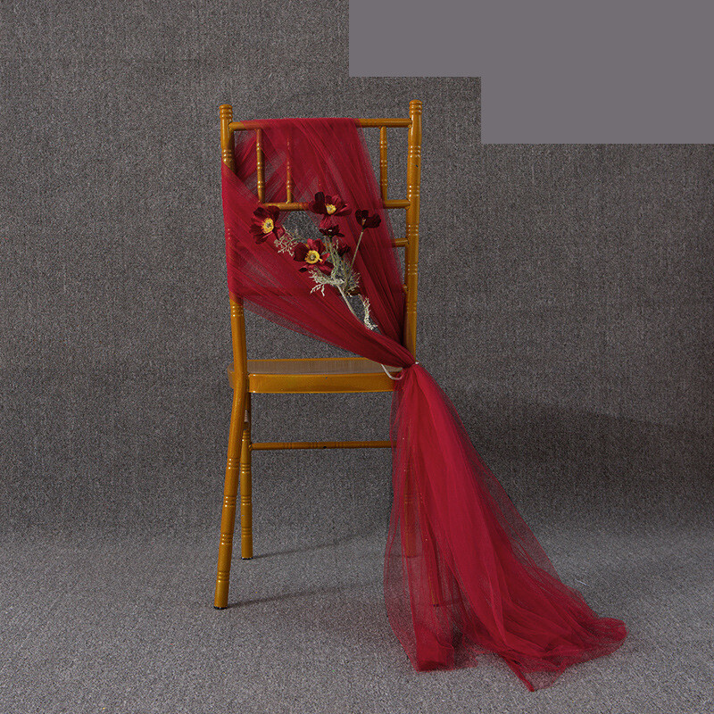 Vestuvinis šydas, vestuvių kėdės atlošas, šydas, baigimo ceremonija, darželio kėdės dekoravimas, baltas šydas, kėdė, audinys, tinklelis