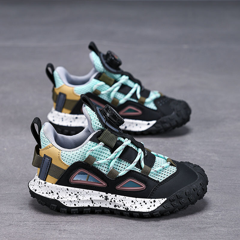 Детски спортни обувки за момчета, обувки с куха катарама, зимен стил 2025, нови леки, дишащи, неплъзгащи се детски спортни обувки