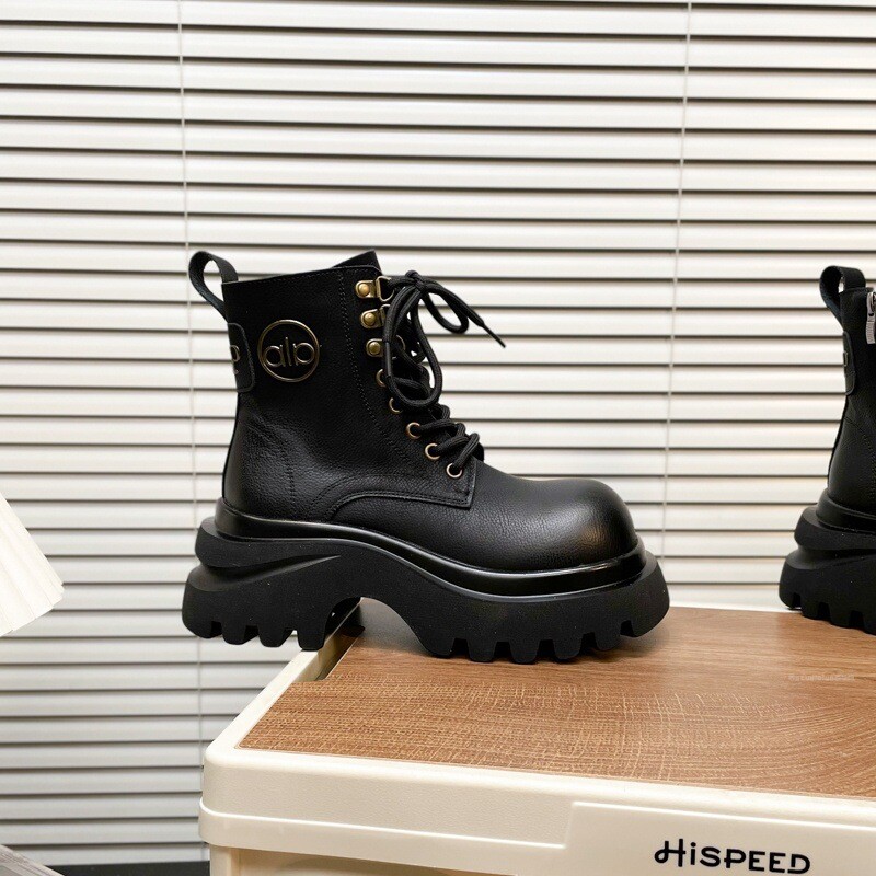 Γυναικείες μπότες Martin από το Χονγκ Κονγκ με χοντρές σόλες και μεγάλα κεφάλια, γνήσιο δέρμα, 2025, άνοιξη και φθινόπωρο, νέα μόδα, μεγάλες κίτρινες μπότες, βρετανικές μπότες μοτοσικλέτας με χοντρά τακούνια