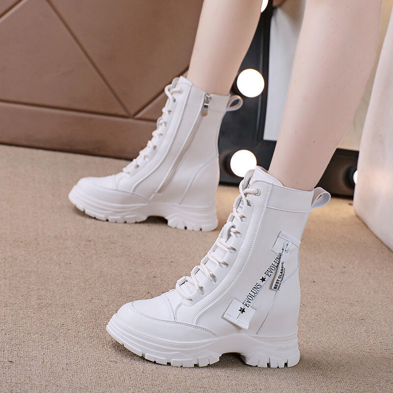 Internetikuulsuste õhukesed Martini saapad pisikestele naistele, uued talvised lühikesed saapad, mis suurendavad kõrgust, universaalsed kevad- ja sügissaapad paksu tallaga