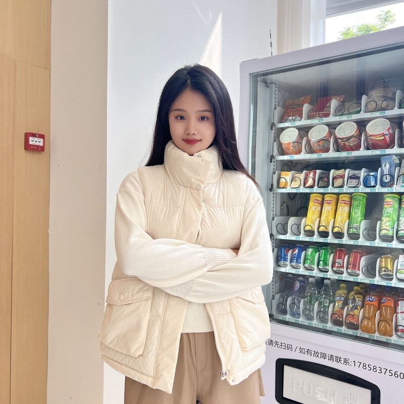 Stora mm2025 rudens ir žiemos pūkinė medvilninė liemenė moterims su aukštos kokybės apykakle, madingas švarkas, universalus liekninamasis švarkas.