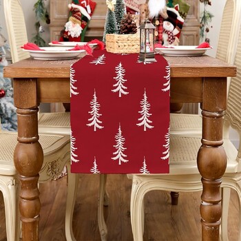 Kalėdinė atmosfera, lininis stalo takelis, tarpsieninis, populiarus Kalėdų eglutės ir restorano staltiesės raštas su Kalėdų Senelio raštu.