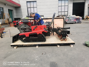 Minitraktor s príslušenstvom 18 koní