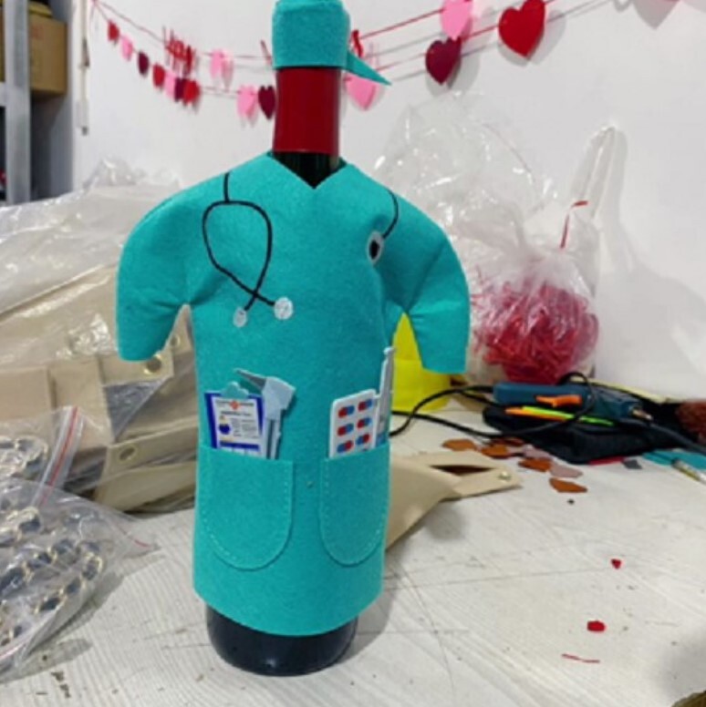 Jauni pārrobežu produkti: filca sarkanvīna maisiņš, dekoratīvs dāvanu maisiņš, radošs apģērbs, sarkanvīna pudeļu iepakojums, filca maisiņš