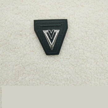 Odinis kompiuterinis siuvinėjimas, lopai, furnitūra, juodos etiketės, siuvinėjimas, audinys, lopai, drabužiai, aksesuarai, dekoratyviniai odiniai drabužiai, nuolaidos, didmeninė prekyba