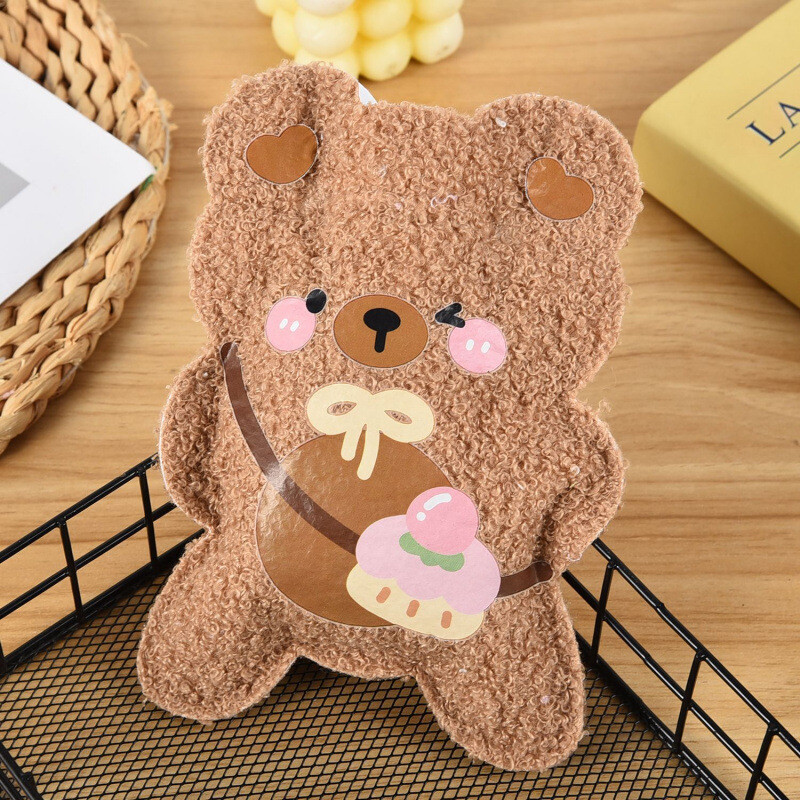 Naujas aksominis karšto vandens buteliukas, pripildytas vandens, mielas animacinis meškiukas, karšto vandens buteliukas studentams, nešiojamas, pripildytas vandens, rankų šildytuvas