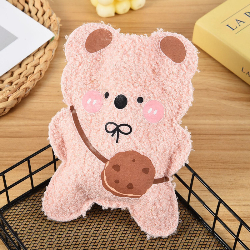 Naujas aksominis karšto vandens buteliukas, pripildytas vandens, mielas animacinis meškiukas, karšto vandens buteliukas studentams, nešiojamas, pripildytas vandens, rankų šildytuvas