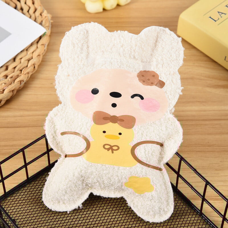 Naujas aksominis karšto vandens buteliukas, pripildytas vandens, mielas animacinis meškiukas, karšto vandens buteliukas studentams, nešiojamas, pripildytas vandens, rankų šildytuvas