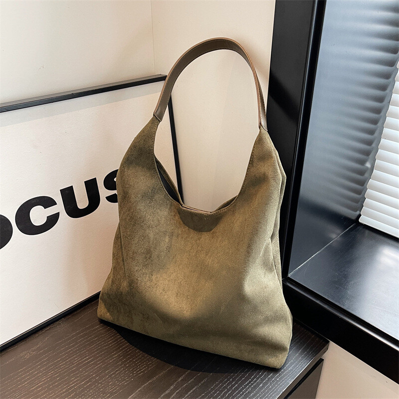 Ρετρό τσάντα ταξιδιού μεγάλης χωρητικότητας για γυναίκες 2024 νέα τσάντα ώμου από σουέτ για το φθινόπωρο και το χειμώνα, niche και χειμερινή