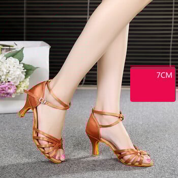 Moteriški Lotynų Amerikos šokių bateliai, Suaugusiųjų aukštakulniai, Minkštapadiai bateliai, Moteriški vidutinio aukščio kulniukai šokių bateliai, Nacionalinio standarto aukštakulniai ča-ča-ča šokių bateliams