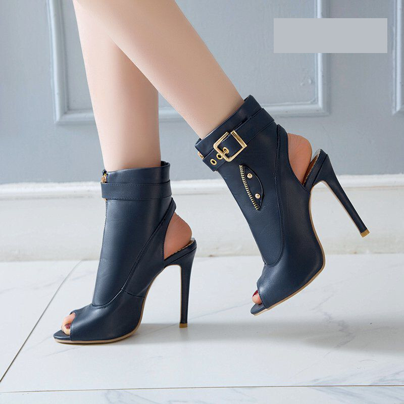 Moteriški bateliai, europietiški ir amerikietiški stiletai su žuvies burna, seksualios basutės moterims.