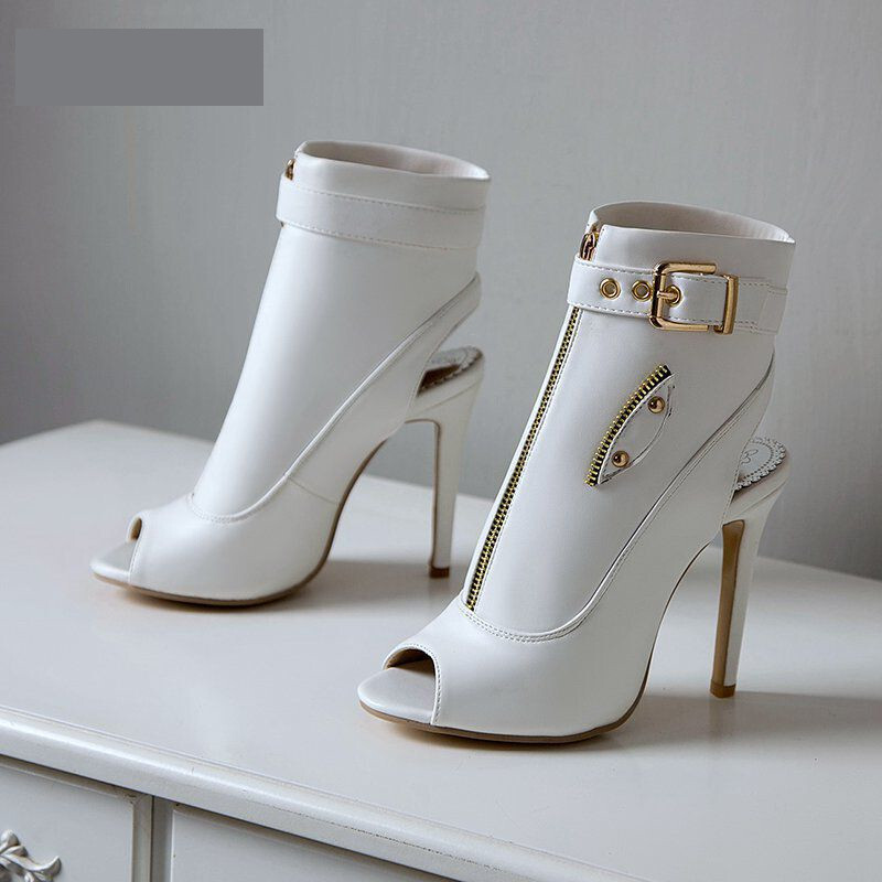 Moteriški bateliai, europietiški ir amerikietiški stiletai su žuvies burna, seksualios basutės moterims.