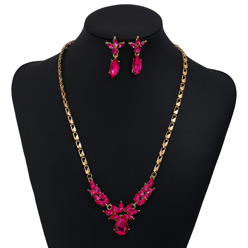 Eiropas un Amerikas modes rotaslietas, asaras formas dimantu inkrustēta kaklarota un auskaru komplekts, svinīga apģērba aksesuāri