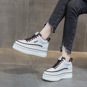 Teniși cu platformă pentru femei minion, noi pantofi sport casual și simpli cu căptușeală din fleece pentru toamna/iarna 2025.