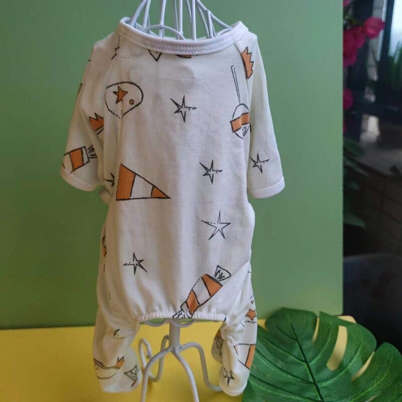 Дрехи за кучета в пролетен и есенен стил, дрехи за четириноги, дрехи за котки, дрехи за малки и средни кучета, плюшено мече, померан, чихуахуа, дрехи за малки жълти патенца