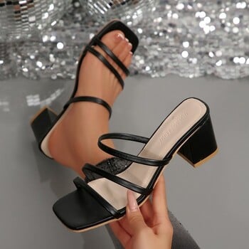 Naujos vasarinės juodos moteriškos basutės su dirželiais 2025 m., fėjos stiliaus, vidutinio aukščio kulno basutės, storas kulnas, bateliai su vienu dirželiu
