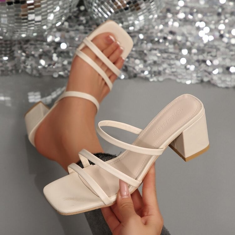 Naujos vasarinės juodos moteriškos basutės su dirželiais 2025 m., fėjos stiliaus, vidutinio aukščio kulno basutės, storas kulnas, bateliai su vienu dirželiu