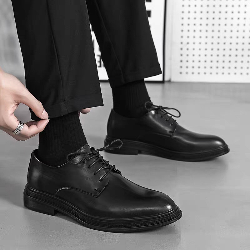 Férfi bőrcipő, őszi és téli alkalmi üzleti cipő, puha bőr, puha talp, hegyes orr, fűzős cipő vőlegény esküvői öltönyéhez, luxus kivitel