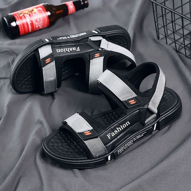 Vīriešu vasaras čības lietošanai iekštelpās un ārā, neslīdošas, izturīgas pret smakām, ar mīkstu zoli, adītas, sandales sportam un ikdienai pludmalē