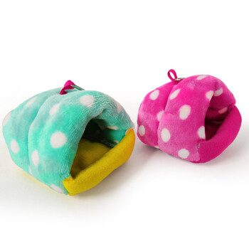 Putna ligzda, silta kāmja ligzda, ziemas guļammaiss, māja, kokvilnas ligzda, maza ligzda, zelta kāmja māja, papagaiļa peles ligzda