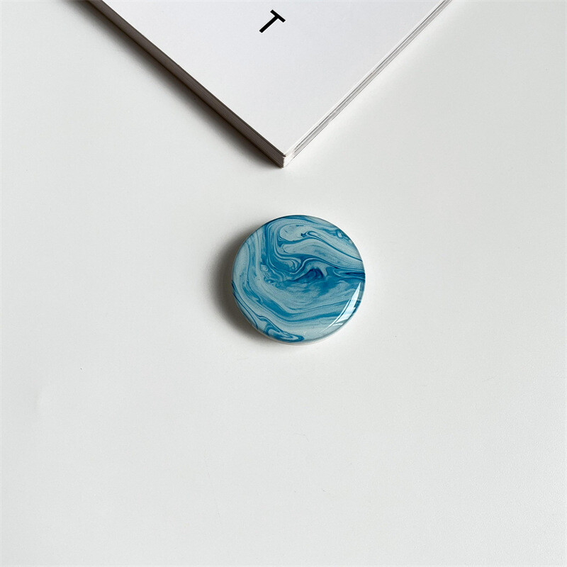 Epoksidinės dervos oro pagalvėlės laikiklis su marmuro raštu, kūrybingas darbalaukio „tinginio“ kilimėlis su skaidriu pagrindu, tinkamas tarpvalstybinei prekybai.