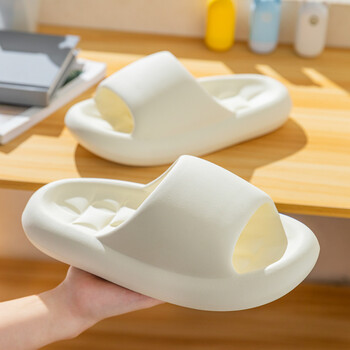 Női EVA masszázsszandál, nyári otthoni hétköznapi papucs puha talppal, csúszásgátló, egyszínű, "felhőkön járó" érzettel, nagykereskedelemben pároknak.