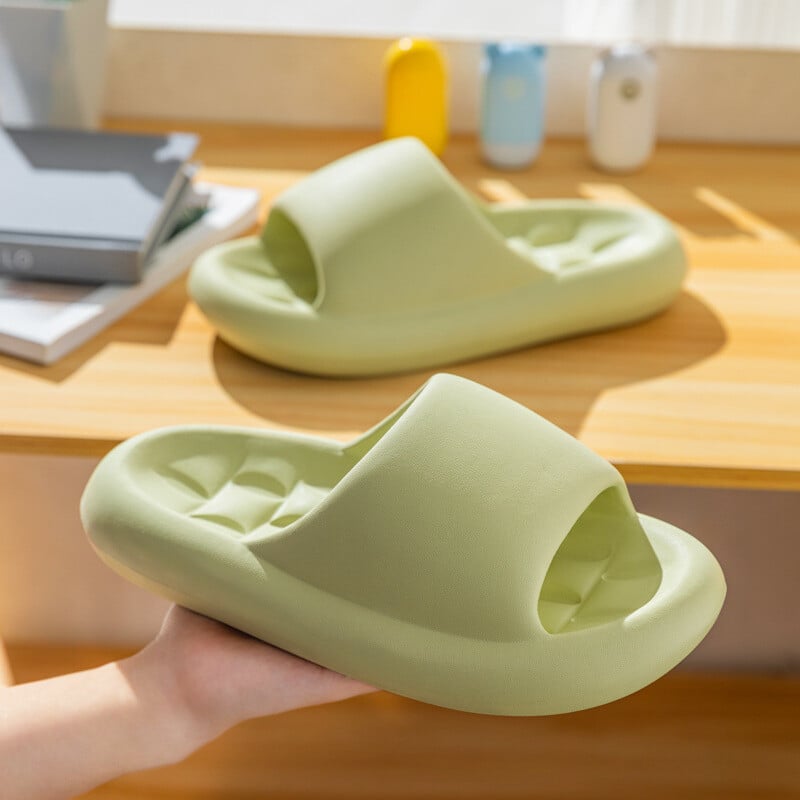 Női EVA masszázsszandál, nyári otthoni hétköznapi papucs puha talppal, csúszásgátló, egyszínű, "felhőkön járó" érzettel, nagykereskedelemben pároknak.