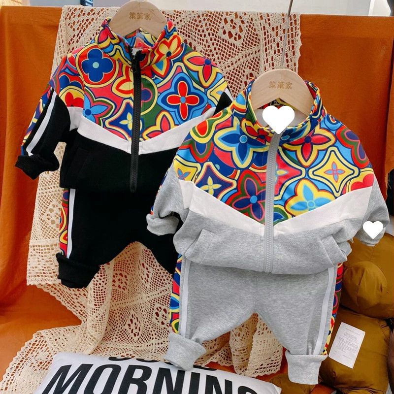 Jauns rudens divdaļīgs sporta komplekts zēniem 2025. gadam, stilīgs pavasara un rudens apģērbs mazuļiem, skaists un moderns