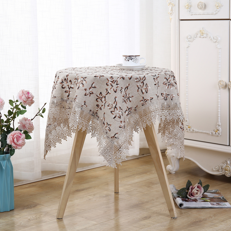 Caurspīdīgs, eļļas un putekļu necaurlaidīgs franču stila galdauts, dobs, mazgājams, ūdensizturīgs un karstumizturīgs taisnstūrveida galdauts