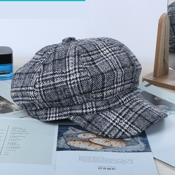 Дамска карирана осмоъгълна шапка, корейски стил, нова тенденция, популярна онлайн, вълнена, ежедневна, на райета, ретро, универсална.
