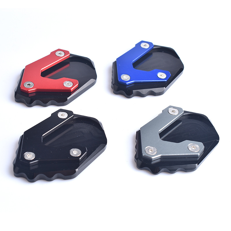 По-големи стъпенки, странични стойки и седалки, подходящи за мотоциклети BMW F750GS, F850GS, R1200GS и LC.