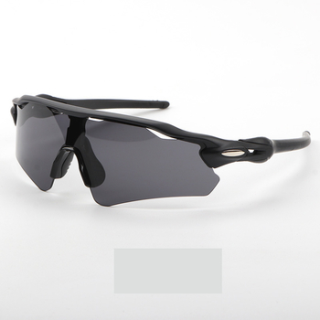 Nagykereskedelmi 9208 napszemüveg szett TR9 kültéri kerékpáros sportszemüveg férfiaknak és nőknek, sportszemüveg szélvédővel