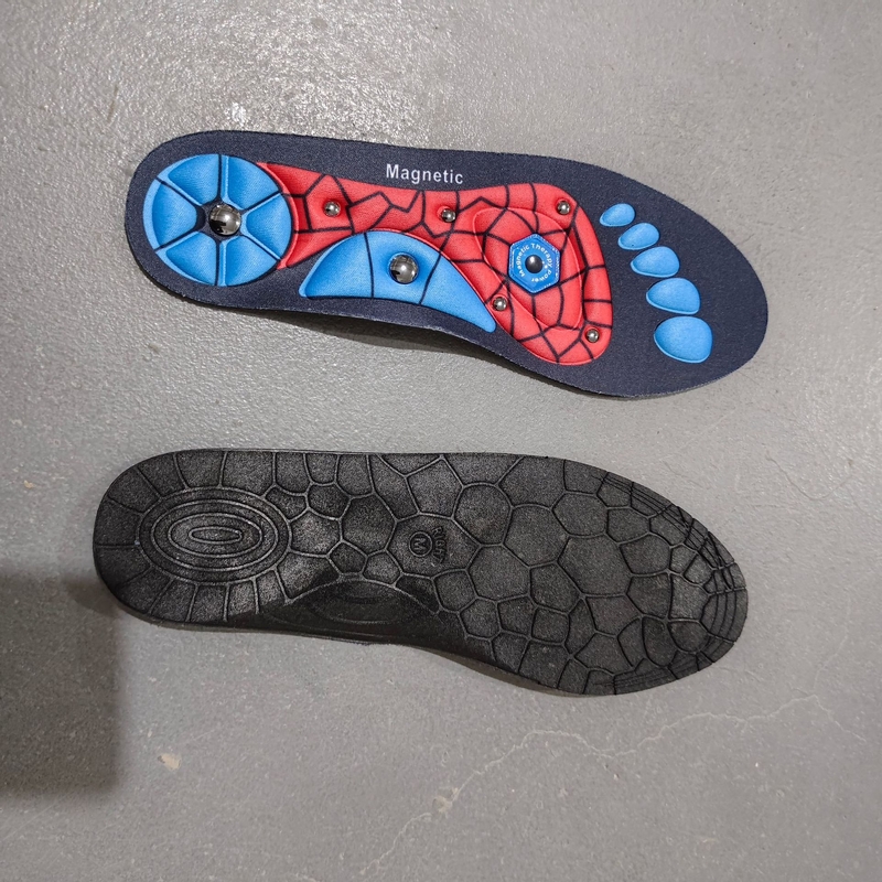 Átlátszó mágneses talpbetétek férfiaknak, lélegző talpbetétek futáshoz, sporthoz, párnázáshoz és masszázshoz; testreszabható mágnesterápiás talpbetétek nőknek.