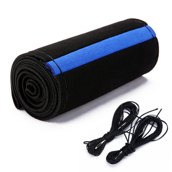 Ar rokām šūts zamšādas stūres rata pārsegs, centrālais atloks, nubuka āda, vissezonas stūres rata pārsegs