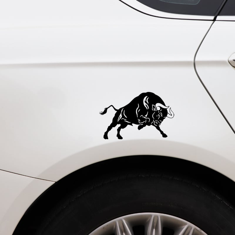 Augstas kvalitātes, smalki grebtas dzīvnieku uzlīmes eksportam, vēršu cīņu automašīnu uzlīmes, dobas, skrāpējumizturīgas dekoratīvas virsbūves uzlīmes.