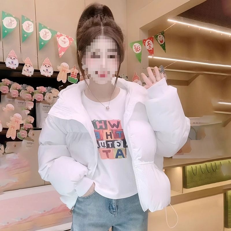 Jachetă scurtă, super elegantă, din bumbac alb, pentru femei, stil nou iarna 2025, design elegant și casual.