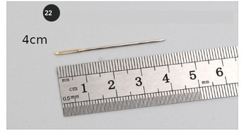 30-osaline pakk: ristpistenõelad, kuldse sabaga nõelad, tömbi otsaga nõelad, tikkimisnõelad, ristpistenõelad, nõelad ja niiditööriistad.